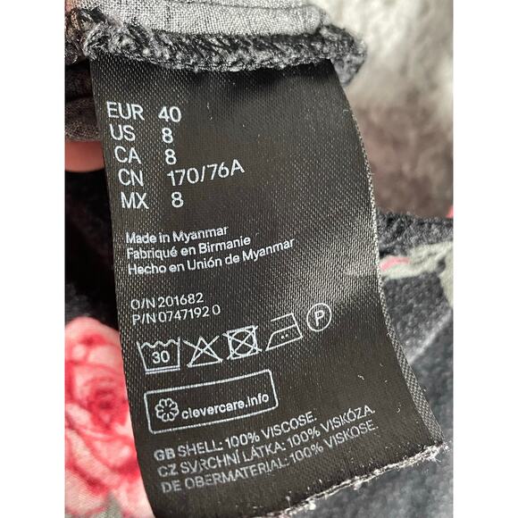 Divided H&M Black Pink Rose‎ Floral Sleeveless Romper Women’s Size 8 Viscose - Picture 5 of 11